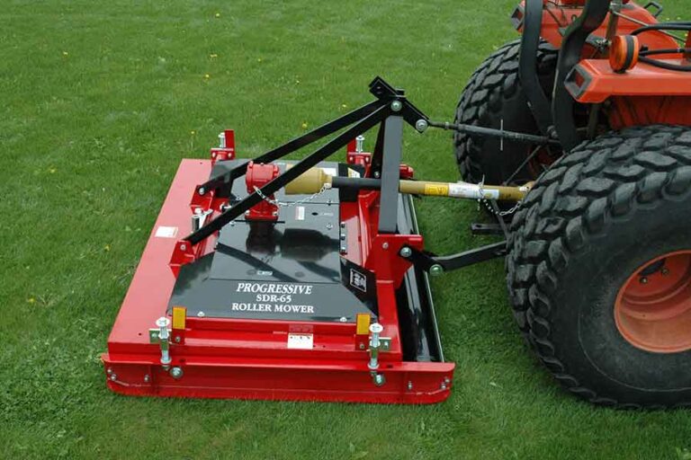 Progressive SDR-65 Roller Finishing Mower - Machines for Sod Harvesting